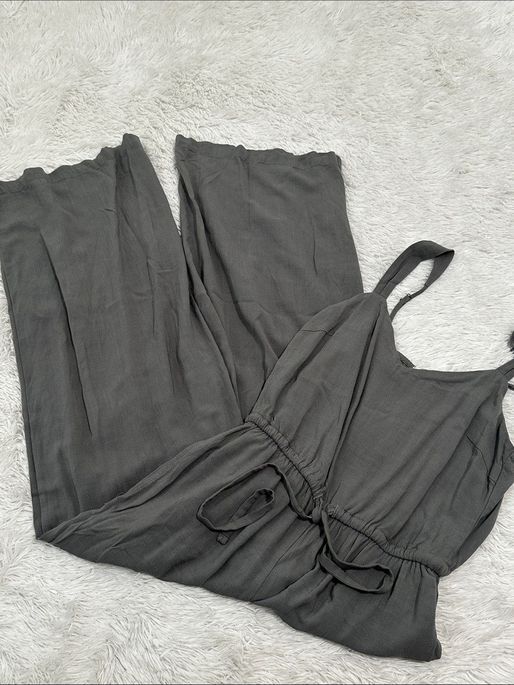 🦊 Olivia Grey Crop Jumpsuit